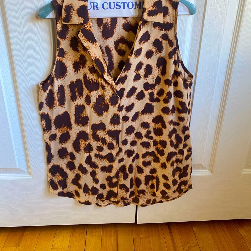Silk, Equipment button down for the summer!